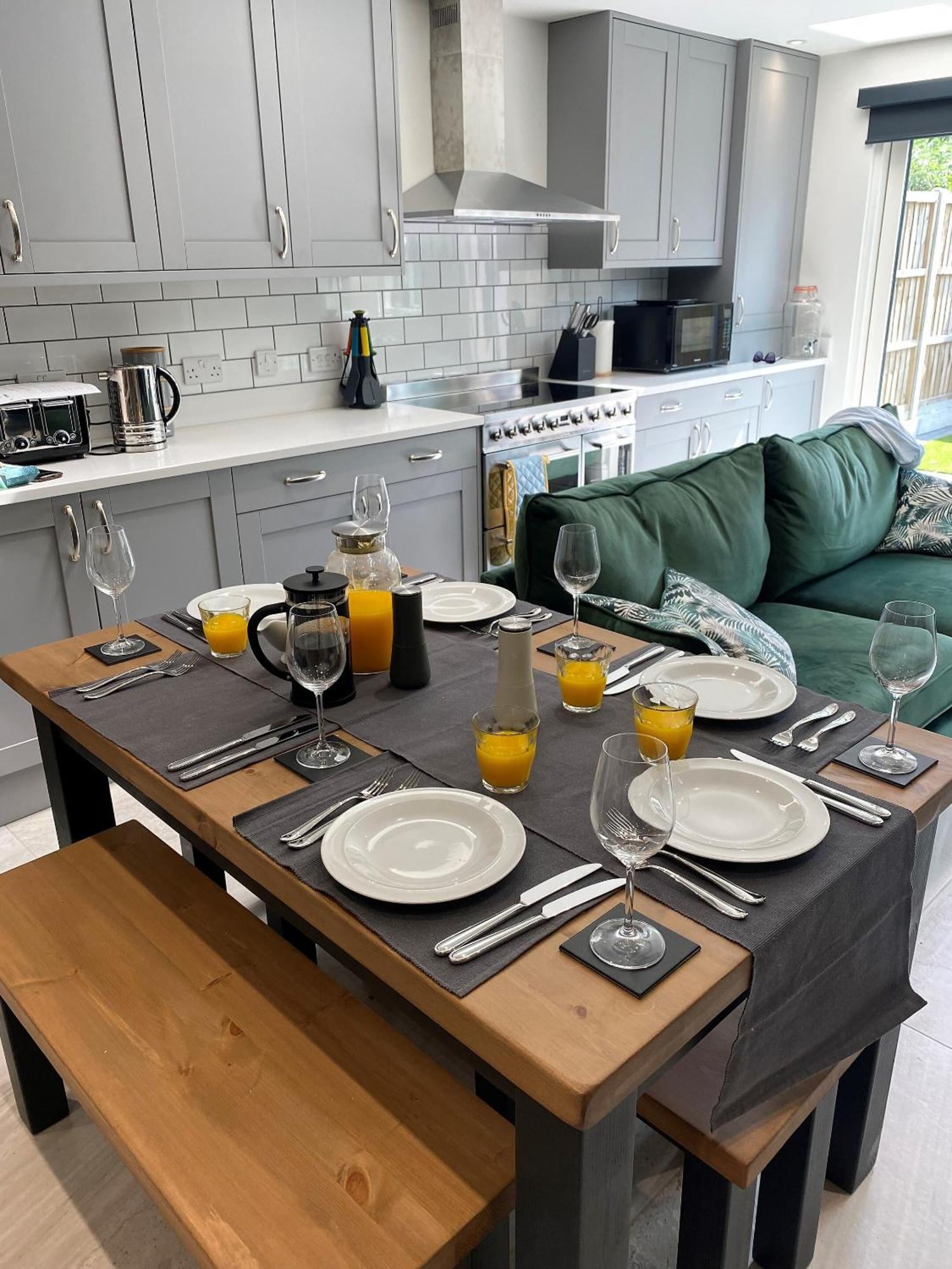 Superb Townhouse Near Vibrant Gloucester Road Bristol Exteriér fotografie