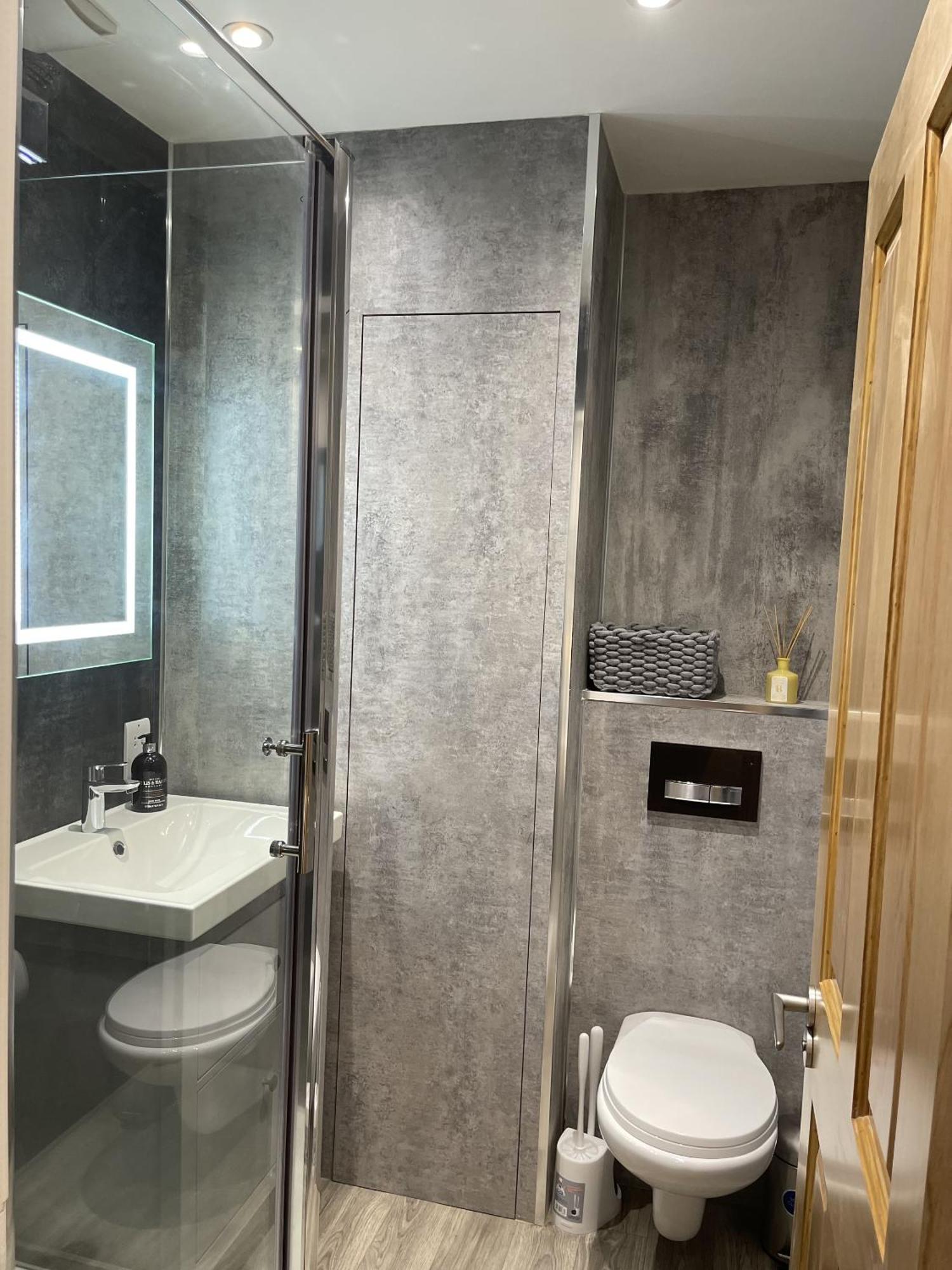 Superb Townhouse Near Vibrant Gloucester Road Bristol Exteriér fotografie
