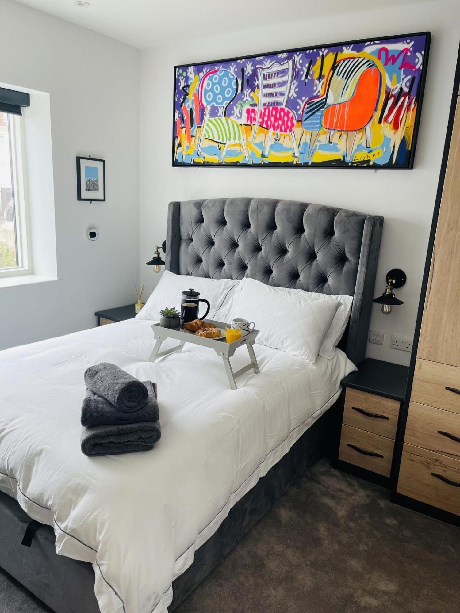 Superb Townhouse Near Vibrant Gloucester Road Bristol Pokoj fotografie